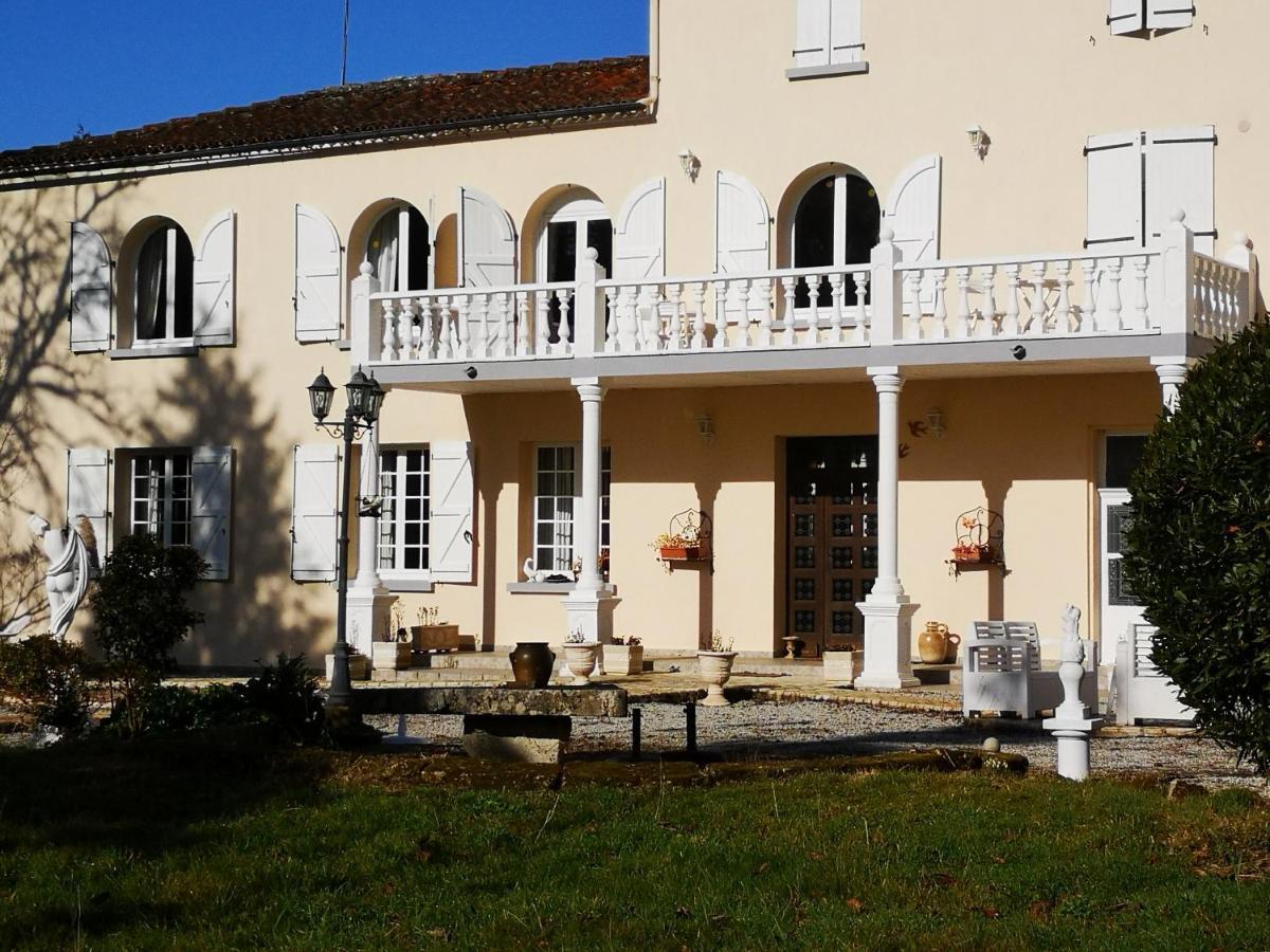 لا روشيفوكولد Le Clos Des Cedres B&B المظهر الخارجي الصورة