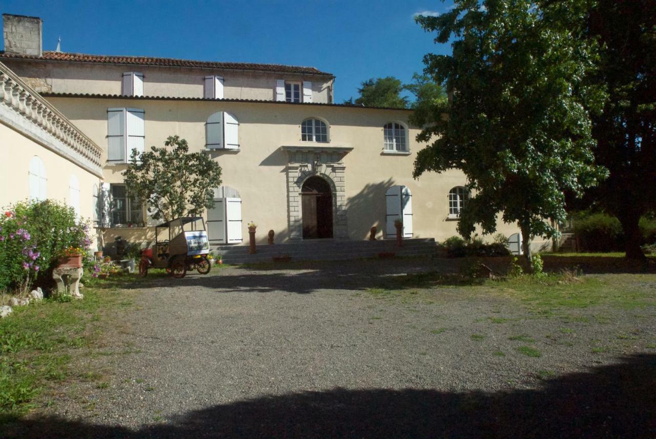 لا روشيفوكولد Le Clos Des Cedres B&B المظهر الخارجي الصورة