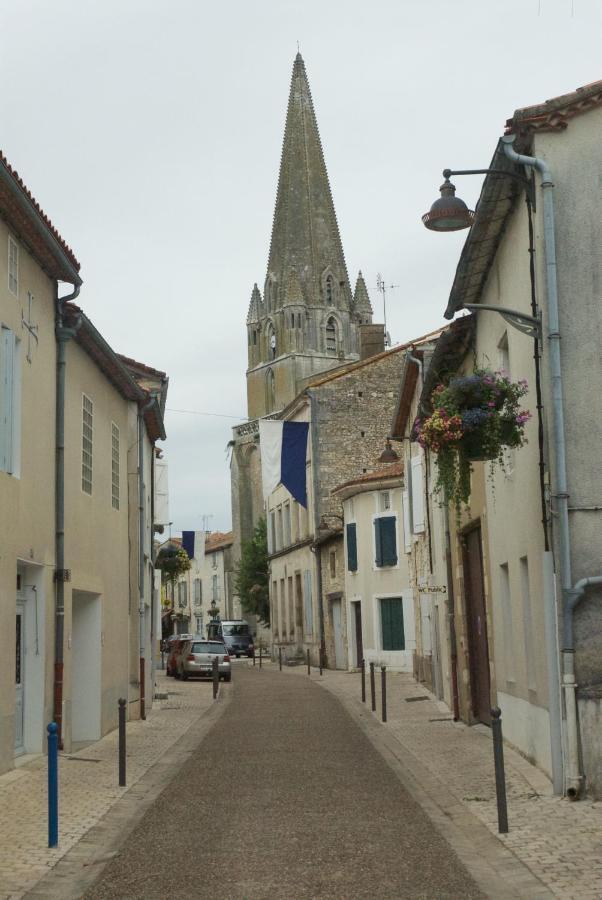 لا روشيفوكولد Le Clos Des Cedres B&B المظهر الخارجي الصورة