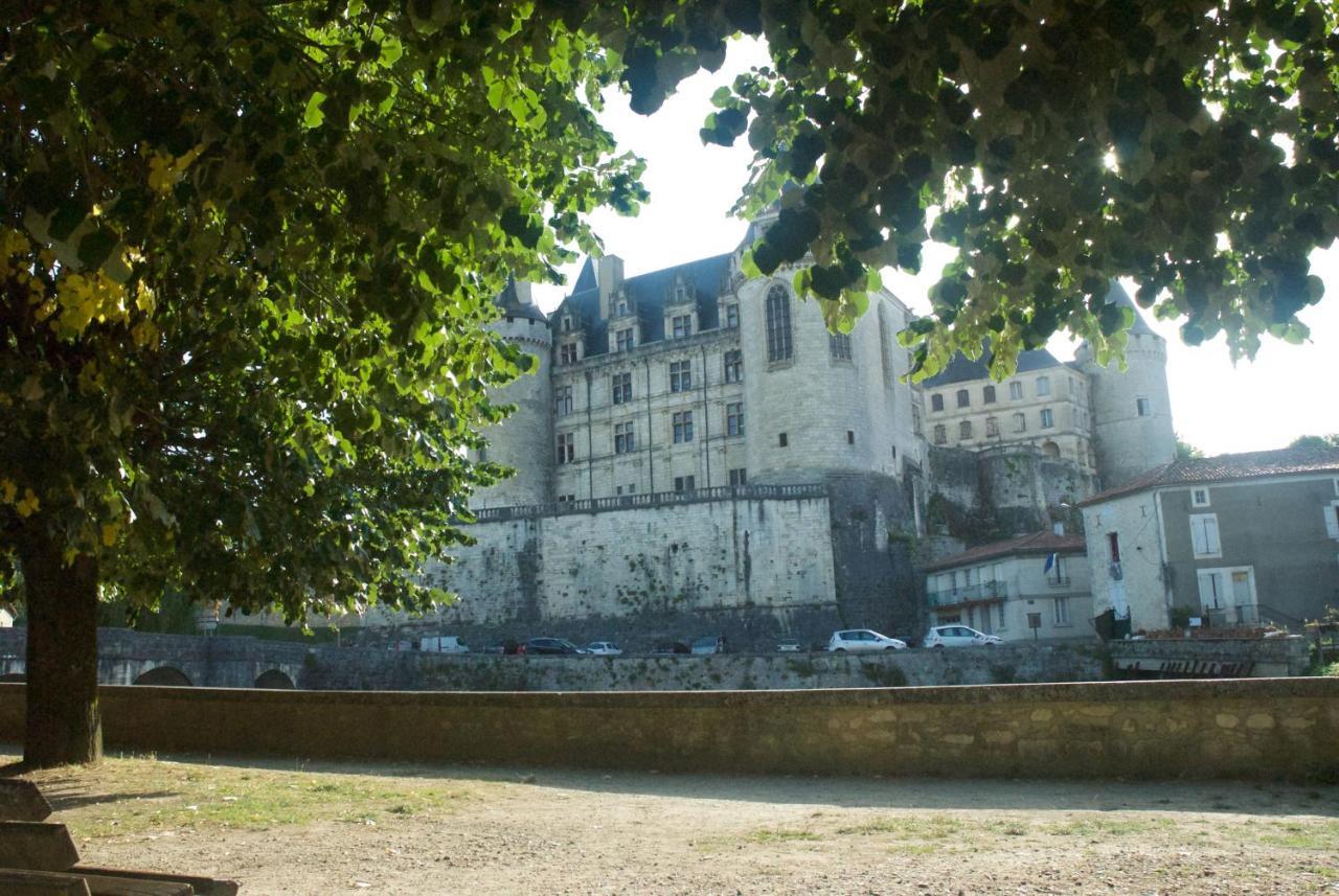 لا روشيفوكولد Le Clos Des Cedres B&B المظهر الخارجي الصورة
